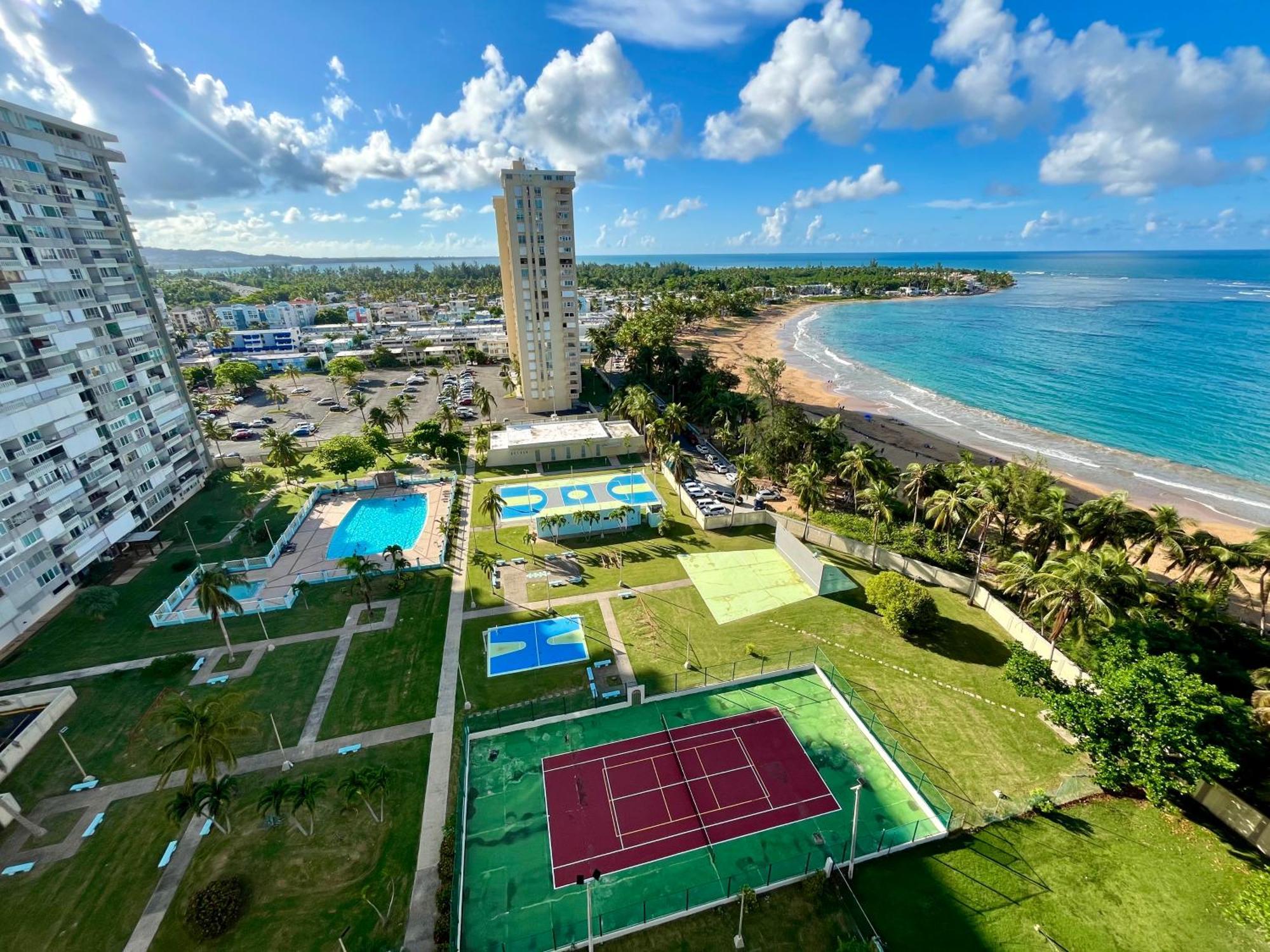 לוקווילו Beachfront Condo At Costa Azul מראה חיצוני תמונה